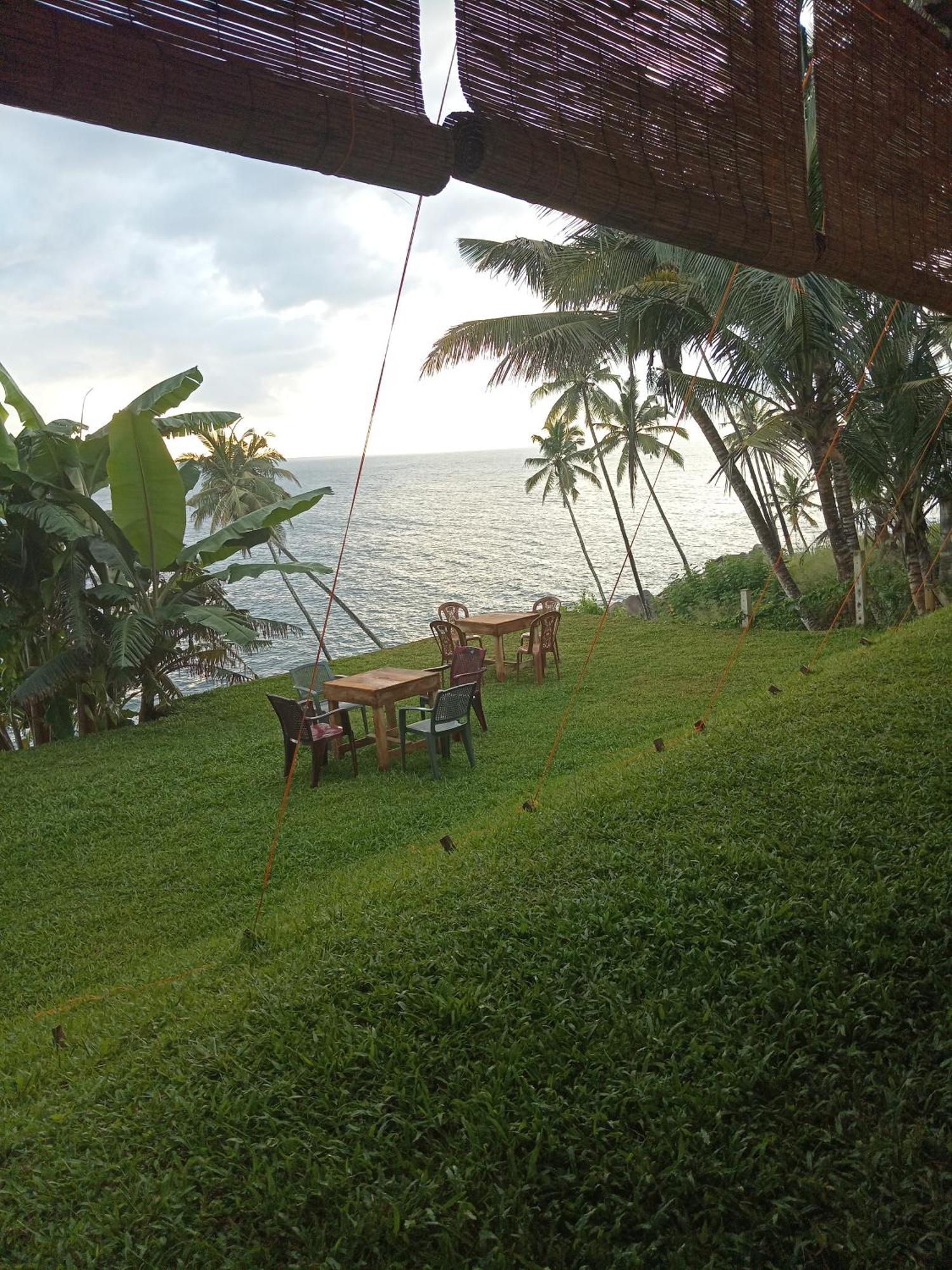 London Villa Secret Beach Mirissa Exterior photo