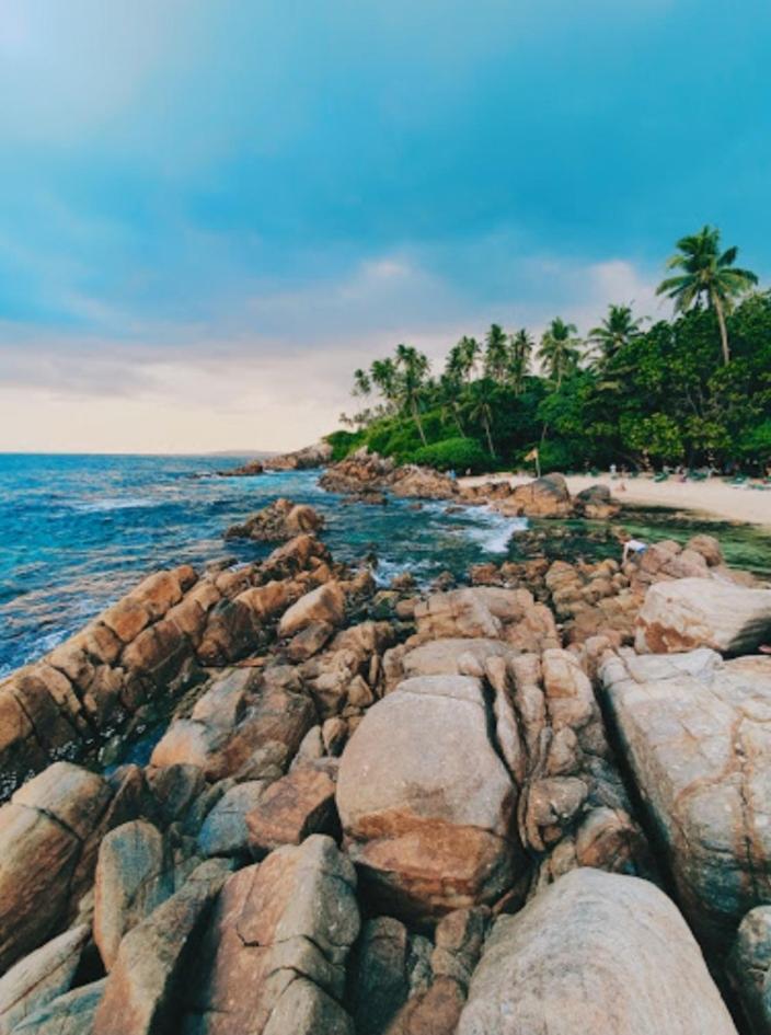 London Villa Secret Beach Mirissa Exterior photo
